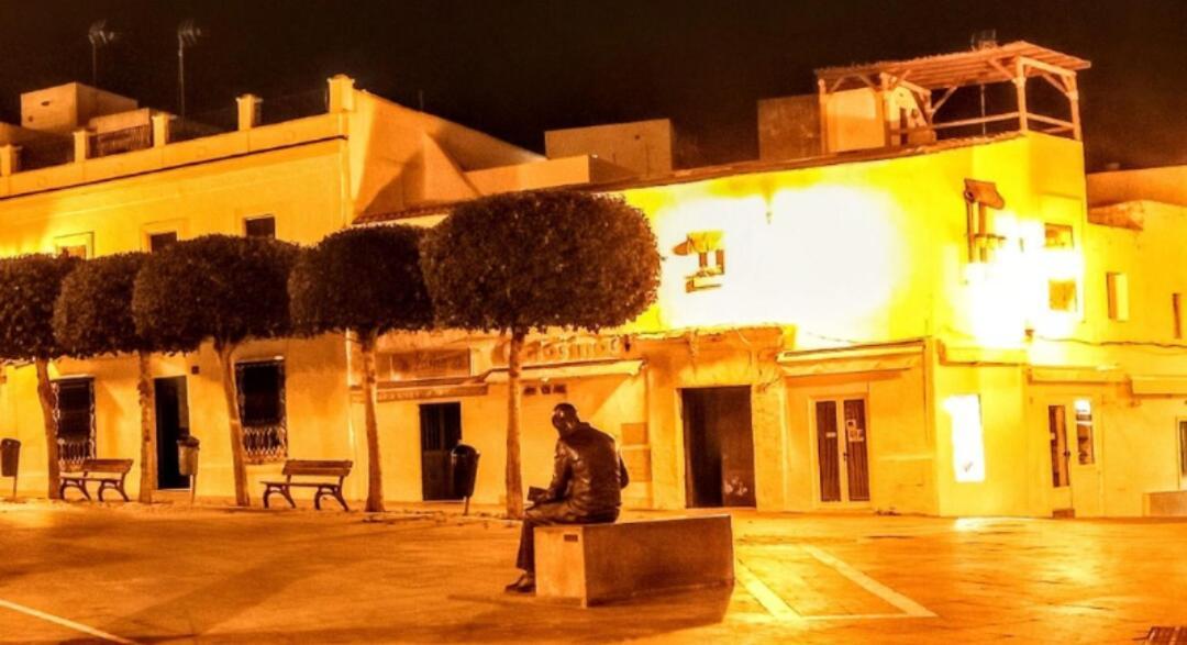Вилла La Plaza De Conil Кониль-де-ла-Фронтера Экстерьер фото